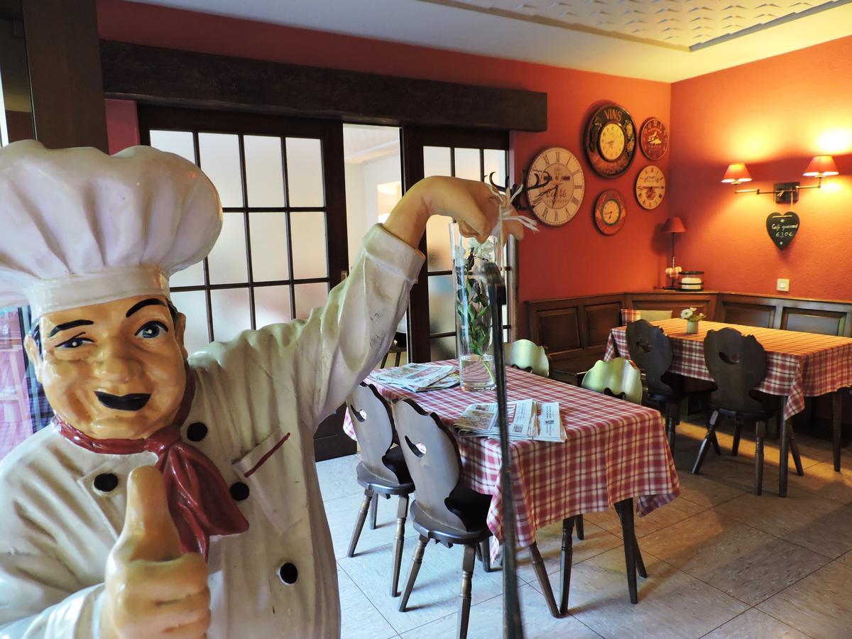 Hotel Restaurant Aux Sapins تان المظهر الخارجي الصورة